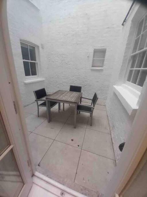 Lovely Flat In Baker Street Apartment London Exterior photo